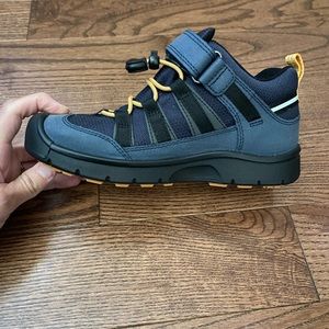 KEEN SHOES